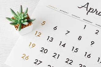 年間休日100日！メリハリのある働き方を。